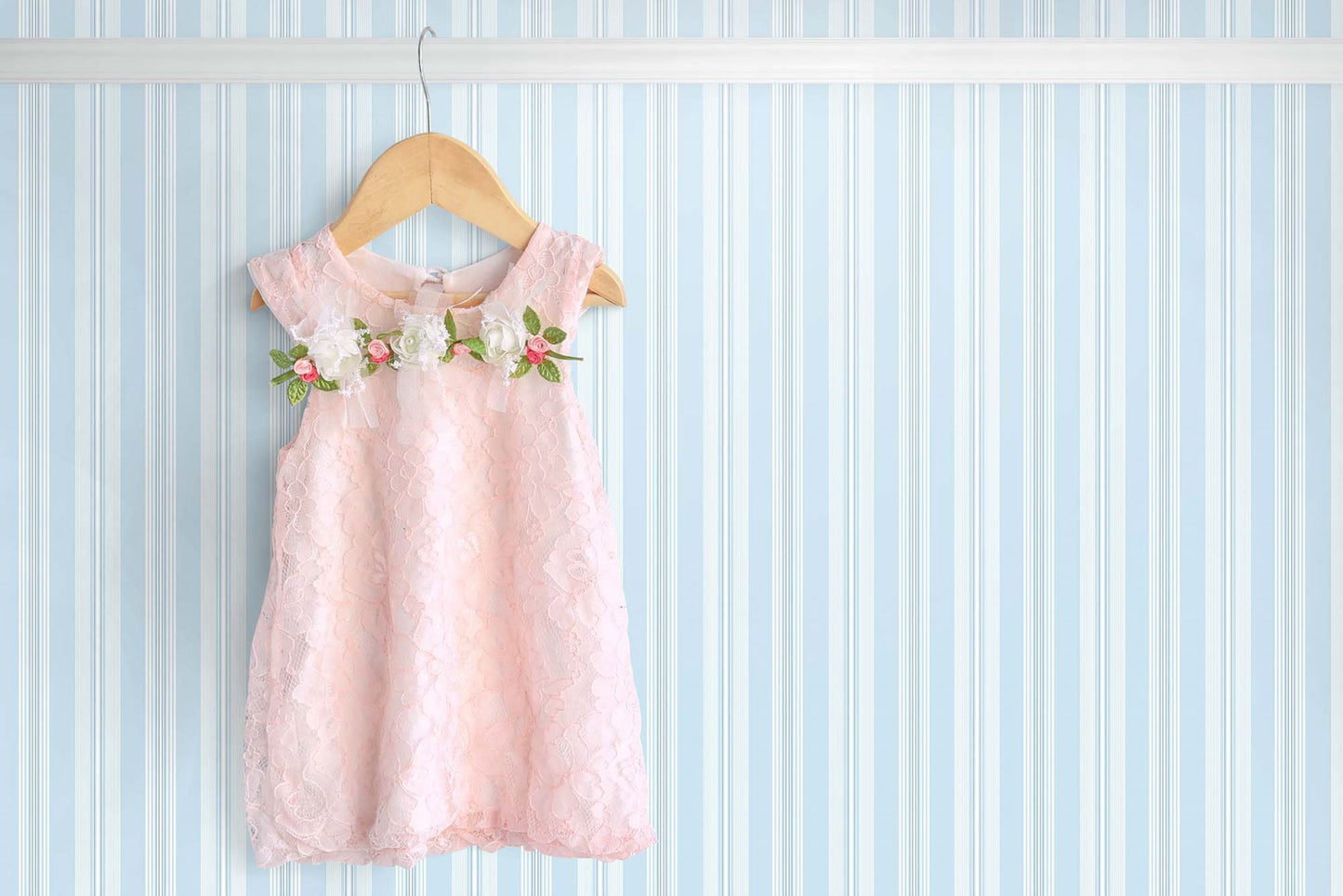 Pretty Stripe Wallpaper