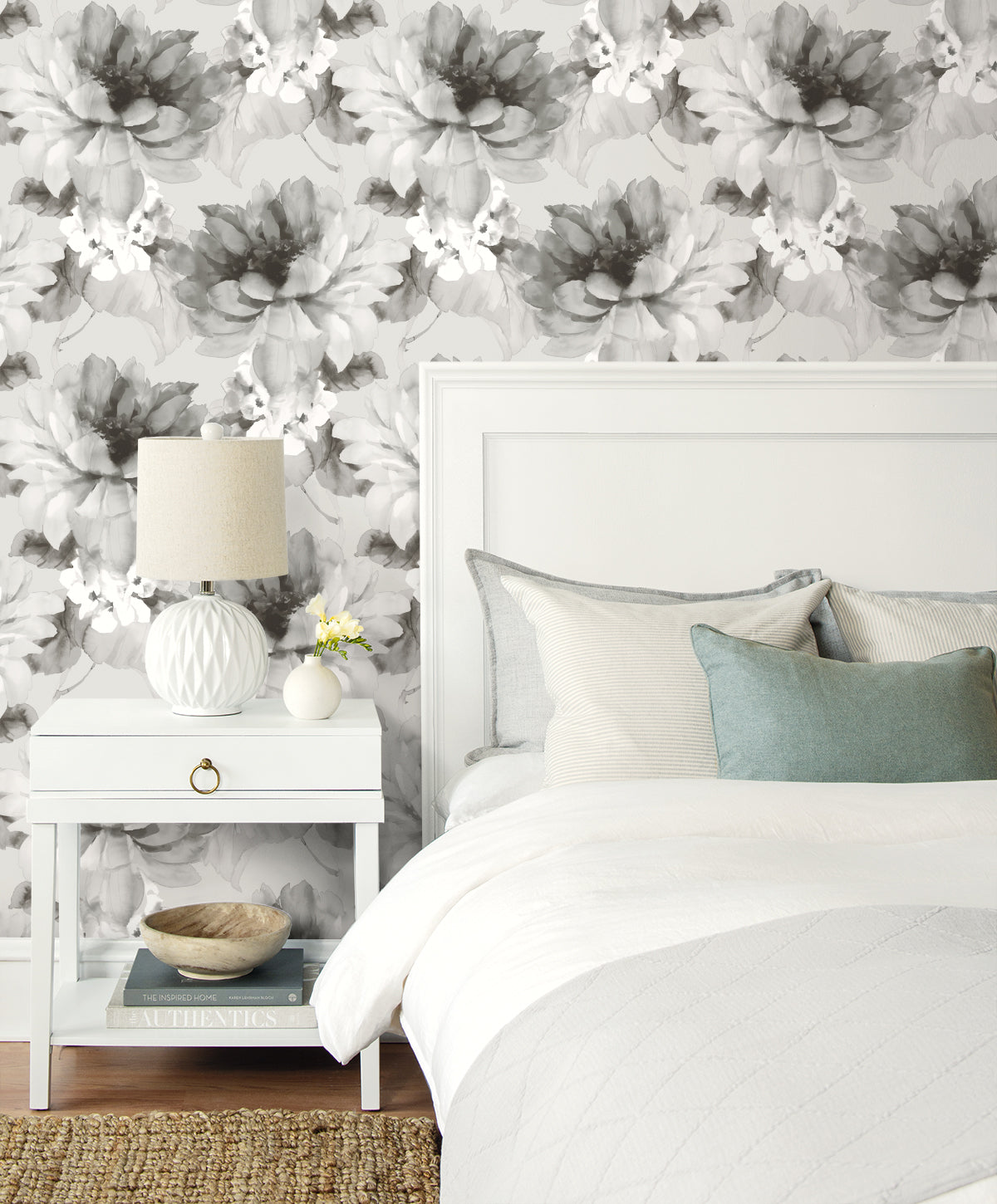 Wall decorated with Silver Aquarelle Floral Peel & Stick Casa Mia Wallcovering.