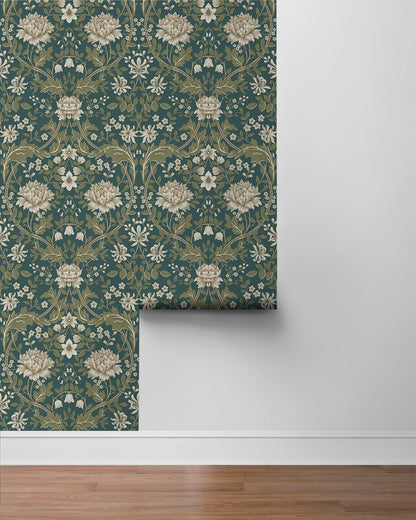 Teal Woodbine Trail Peel & Stick
Casa Mia Wallcovering sample roll.