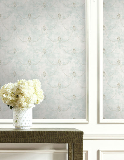 Fleur de Lys Wallpaper