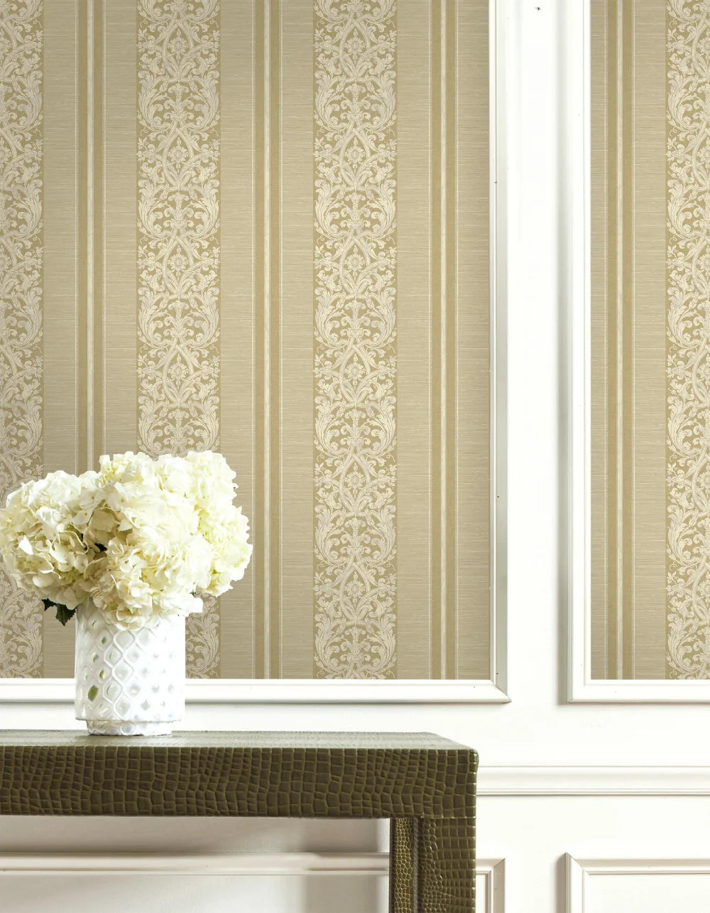 Gothic Stripes Wallpaper